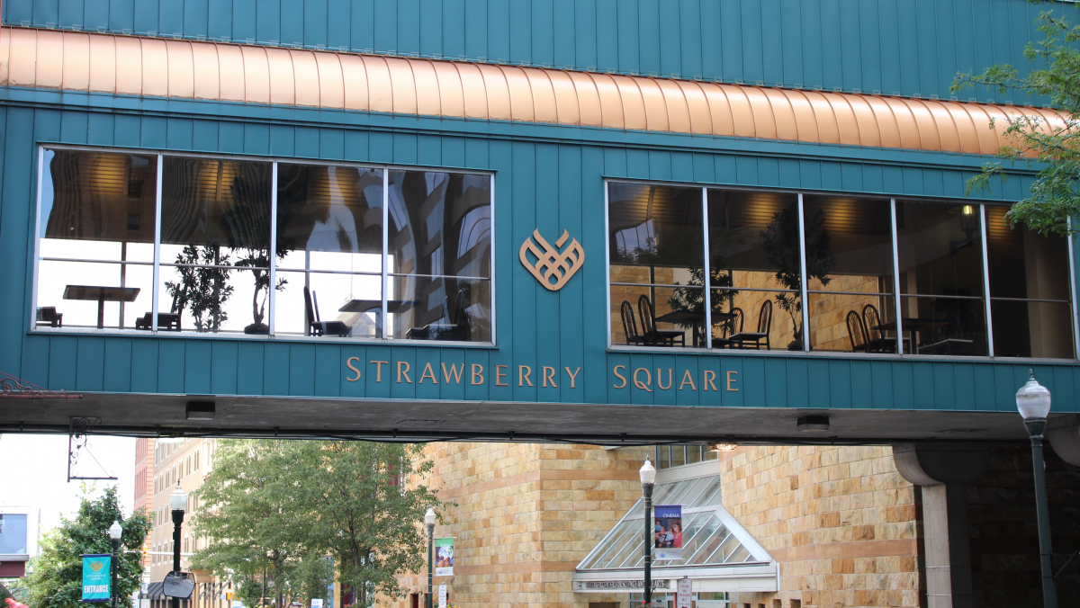 Exterior of Strawberry Square Skybridge over 3rd Street